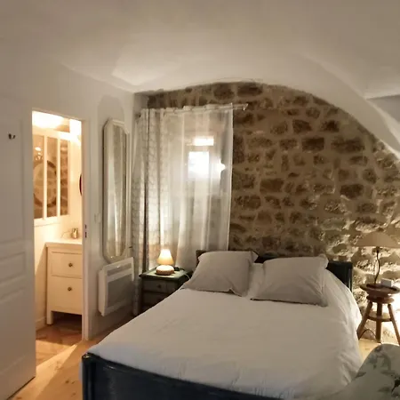 Pensión La Voûte De Pierre Indépendant 3*