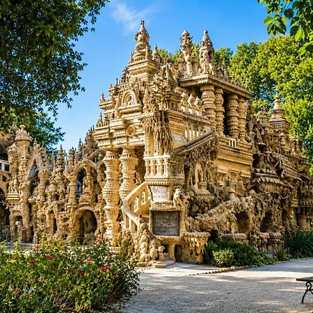 Pensión La Voûte De Pierre Indépendant 3*